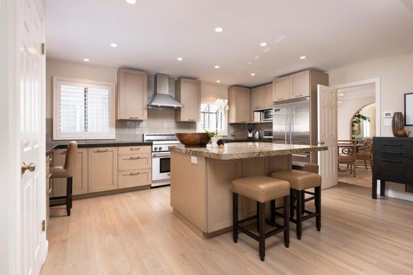 Dining room, Interior, Kitchen, Recessed Lighting, Stainless Steel Appliances, Wood Texture Flooring