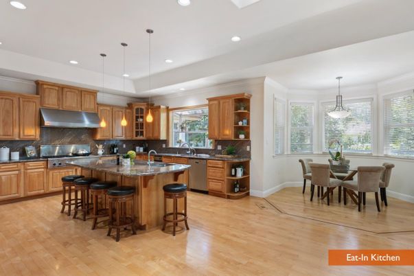 Dining room, Interior, Kitchen, Pendant Lights, Recessed Lighting, Stainless Steel Appliances, Wood Texture Flooring