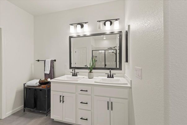 Bathroom, Dual Sink Vanities, Interior