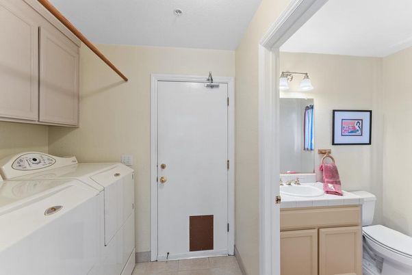 Bathroom, Interior, Tile Countertops, Washer