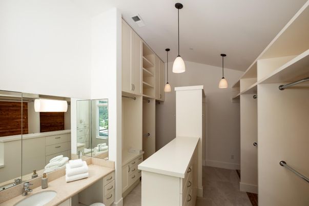 Bathroom, Interior, Pendant Lights