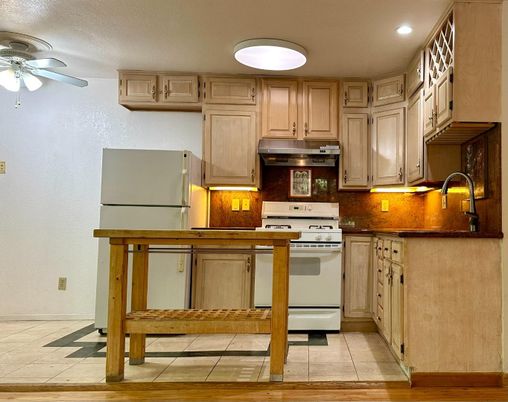 Interior, Kitchen, Recessed Lighting
