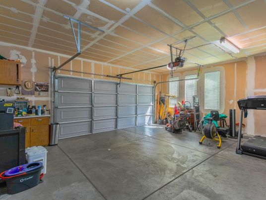 Garage, Interior
