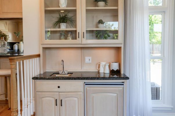 Chandelier, Interior, Kitchen, Recessed Lighting, Wooden Beams, Wooden Ceilings, Wood Texture Flooring