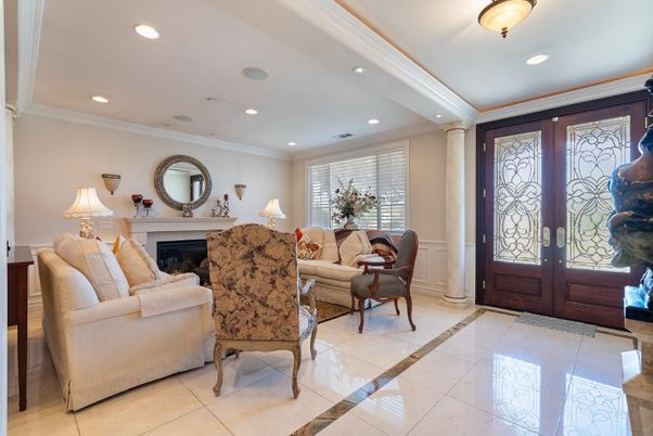 Fireplace, Interior, Living room, Recessed Lighting