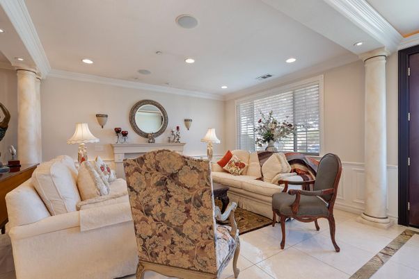 Fireplace, Interior, Living room, Recessed Lighting