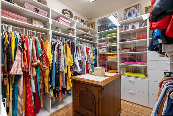 Interior, Walk-in Closets, Wood Texture Flooring