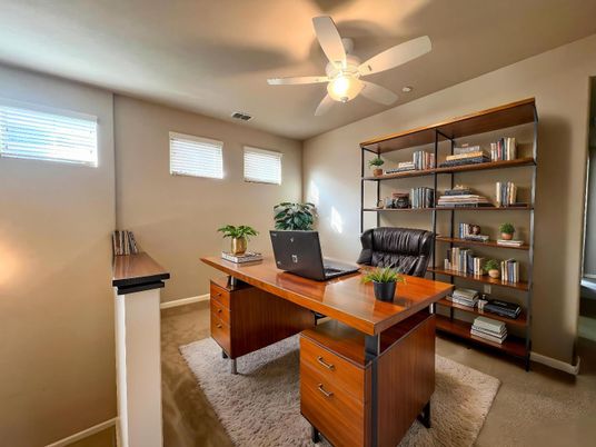 Home Office, Interior
