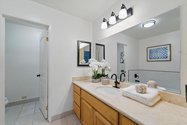 Bathroom, Dual Sink Vanities, Interior