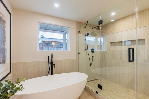 Bathroom, Free Standing Baths, Glass Shower, Interior, Recessed Lighting