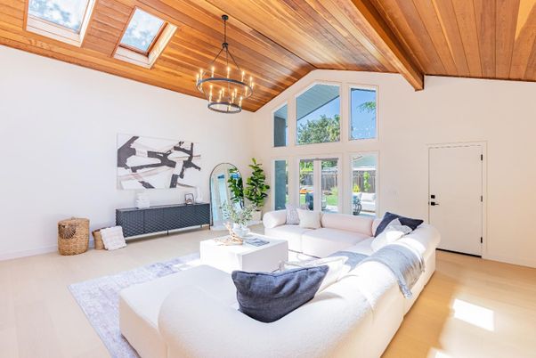 Chandelier, Interior, Living room, Pendant Lights, Wooden Beams, Wooden Ceilings, Wood Texture Flooring