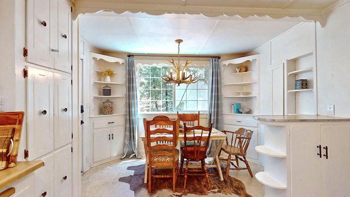 Dining room, Interior, Pendant Lights