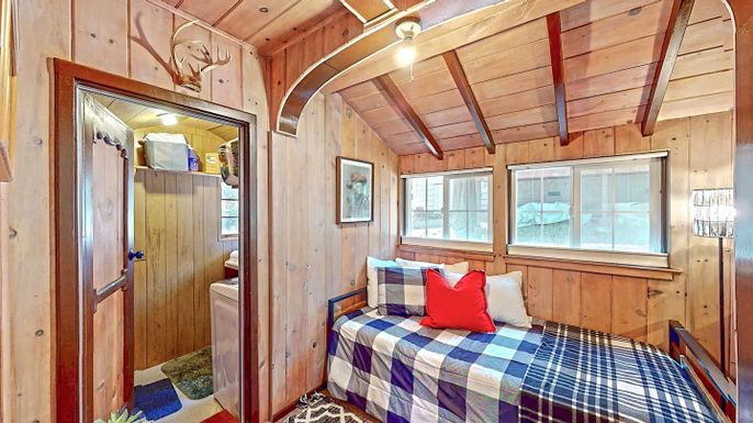 Bedroom, Interior, Wooden Beams, Wooden Ceilings, Wooden Walls
