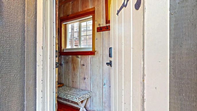 Interior, Wooden Walls