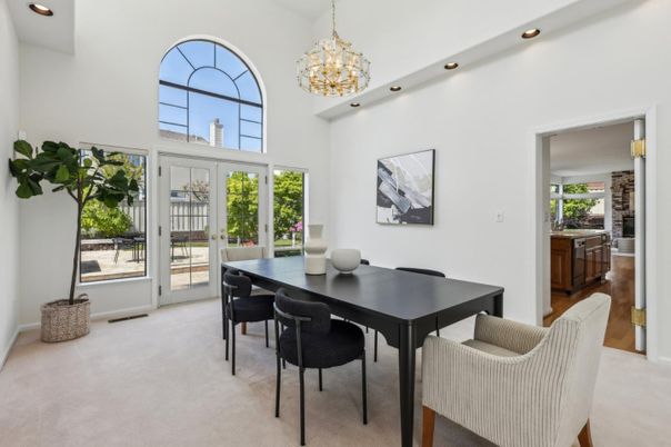 Chandelier, Dining room, Interior, Pendant Lights, Recessed Lighting