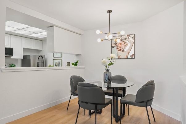 Dining room, Interior, Kitchen, Pendant Lights, Wood Texture Flooring