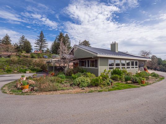 Exterior, Facade, Solar Panels, Ranch