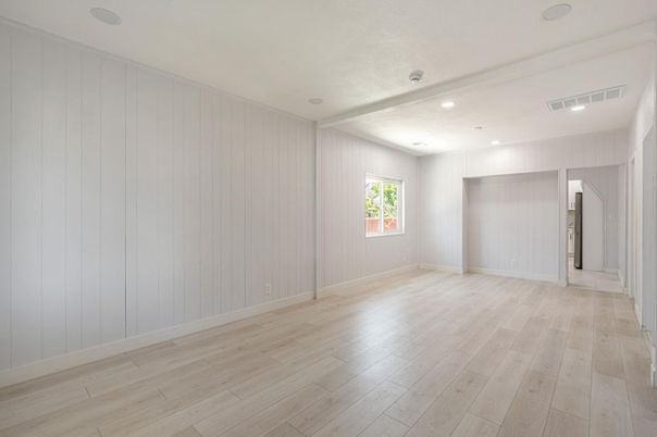 Empty room, Interior, Recessed Lighting, Wood Texture Flooring