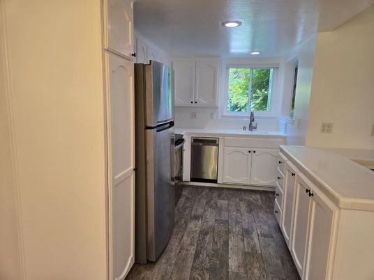 Interior, Kitchen, Recessed Lighting, Wood Texture Flooring