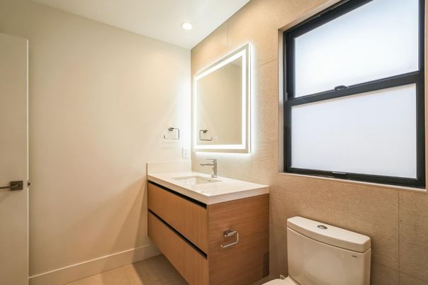 Bathroom, Interior, Recessed Lighting, Wood Texture Flooring