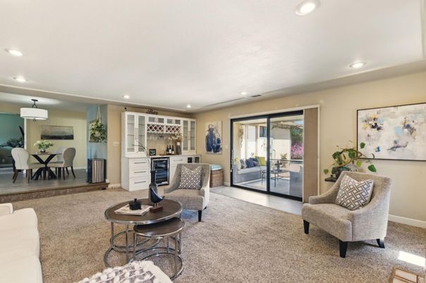Dining room, Interior, Living room, Recessed Lighting