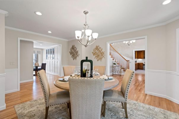 Chandelier, Dining room, Interior, Recessed Lighting, Wood Texture Flooring