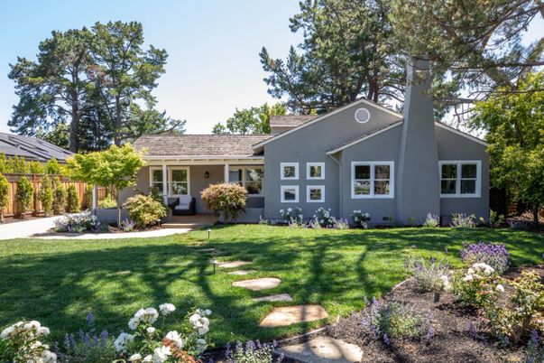 Backyard, Exterior, Facade, Ranch