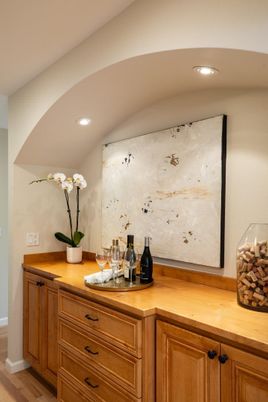 Interior, Recessed Lighting, Wood Texture Flooring