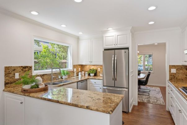 Dining room, Interior, Kitchen, Recessed Lighting, Stainless Steel Appliances, Wood Texture Flooring