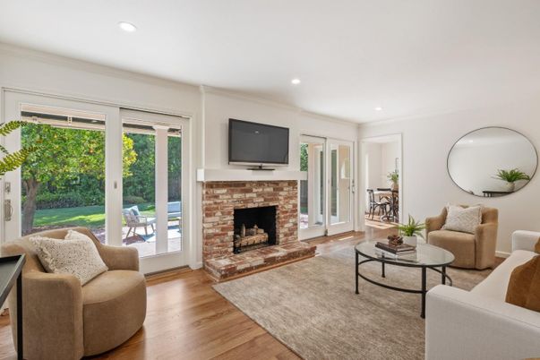 Fireplace, Interior, Living room, Recessed Lighting, Wood Texture Flooring