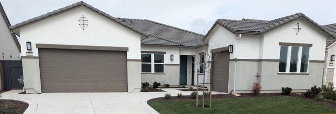 Attached, Exterior, Facade, Spanish Mediterranean