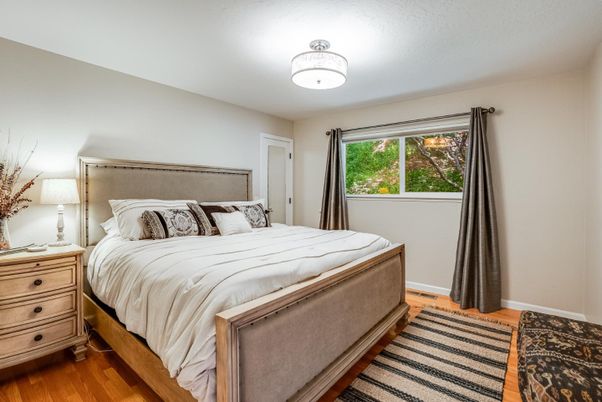 Bedroom, Interior, Wood Texture Flooring