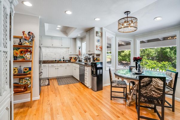 Dining room, Interior, Kitchen, Recessed Lighting, Wood Texture Flooring