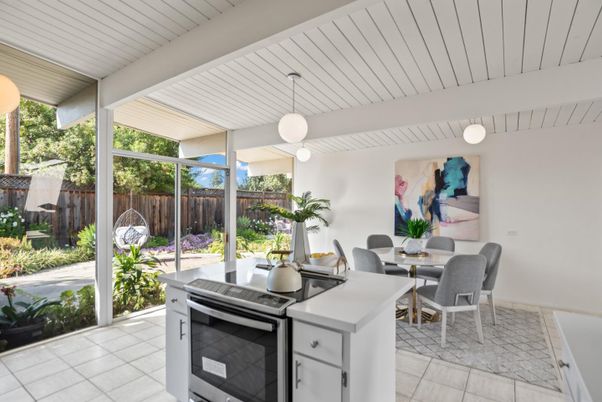 Dining room, Interior, Pendant Lights
