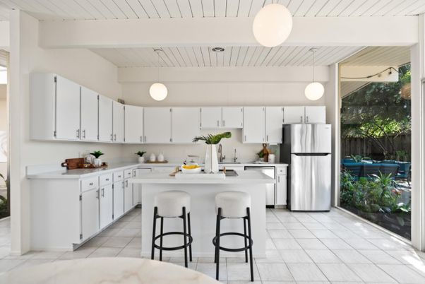 Interior, Kitchen, Pendant Lights, Stainless Steel Appliances