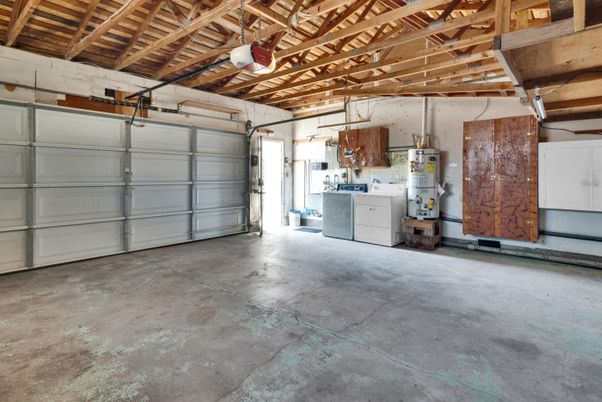 Garage, Interior, Washer, Wooden Beams, Wooden Ceilings
