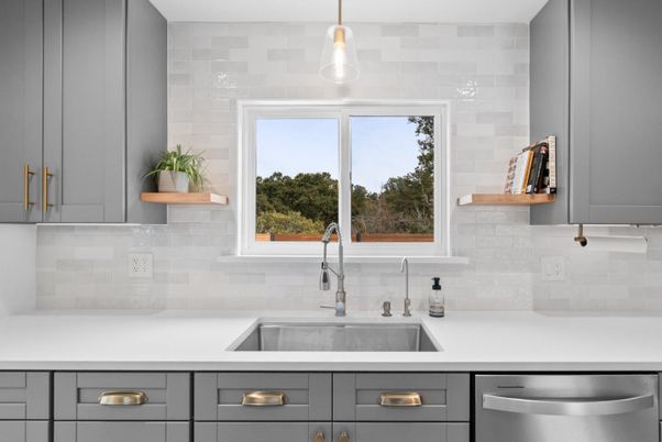 Interior, Kitchen, Pendant Lights, Stainless Steel Appliances