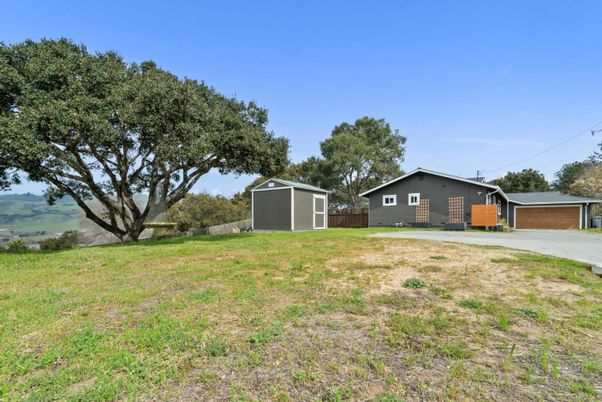 Backyard, Detached Garage, Exterior