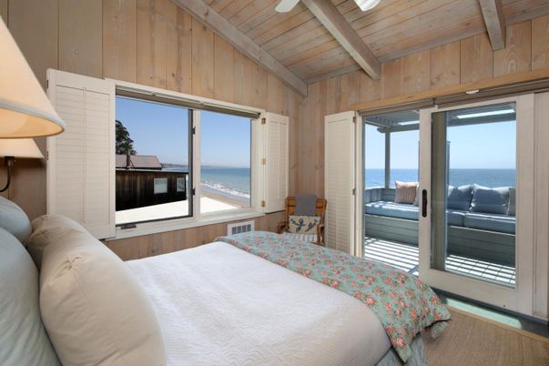 Bedroom, Interior, Water, Wooden Beams, Wooden Ceilings, Wooden Walls