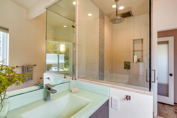 Bathroom, Glass Shower, Interior, Pendant Lights, Recessed Lighting
