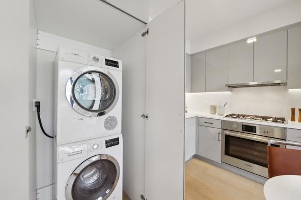 Interior, Utility Closets, Washer, Wood Texture Flooring
