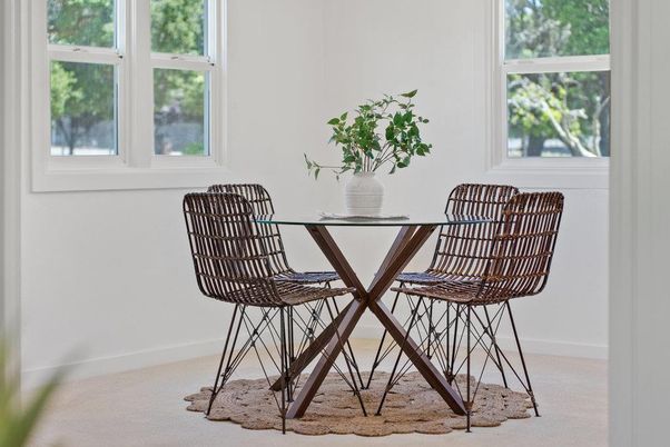 Dining room, Interior