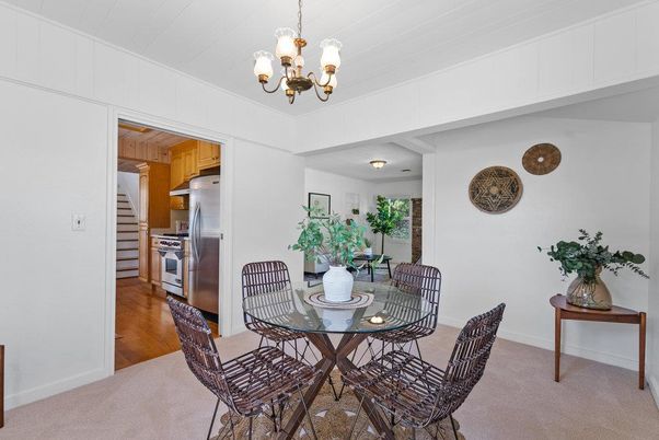 Chandelier, Dining room, Interior, Kitchen, Stainless Steel Appliances, Wood Texture Flooring