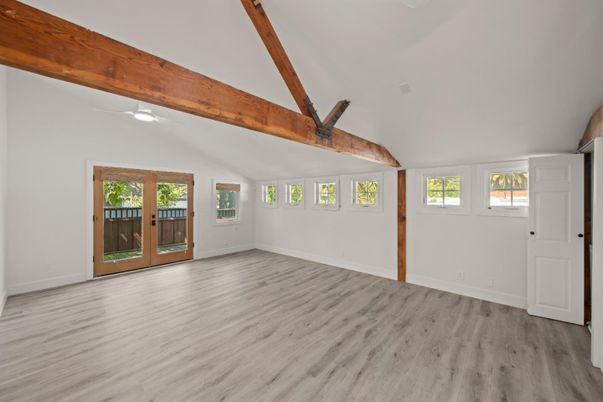 Empty room, Interior, Wooden Beams, Wood Texture Flooring