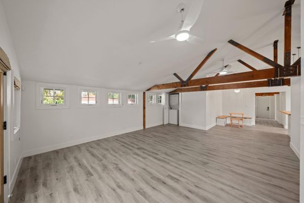 Empty room, Interior, Wooden Beams, Wood Texture Flooring
