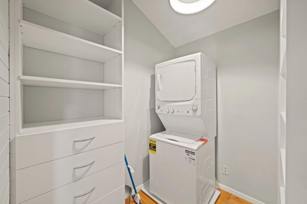 Interior, Utility Closets, Washer