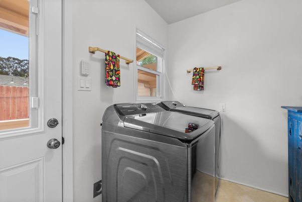 Interior, Washer