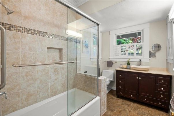 Bathroom, Glass Shower, Interior