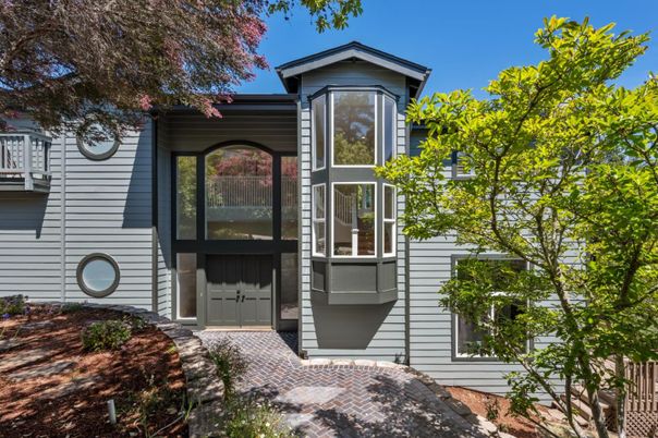 Exterior, Facade, None