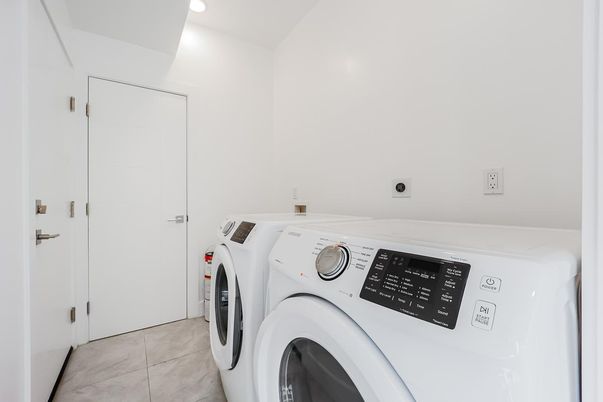 Interior, Recessed Lighting, Washer